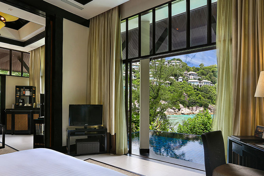 Partial Ocean View Pool Villa