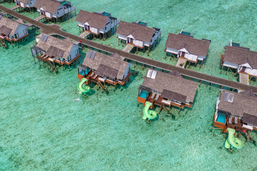 Wind Villa with Jacuzzi & Slide